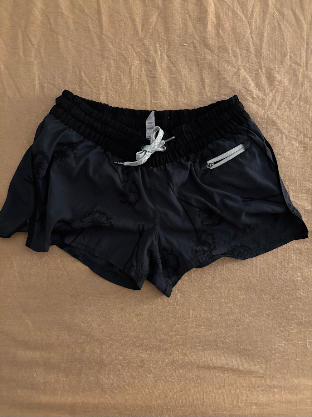 Vuori Black Floral-Print Shorts with Cream Zipper